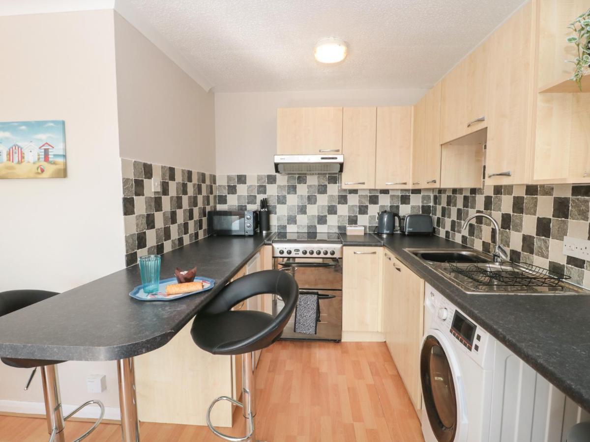 Flat 30 * West Bay